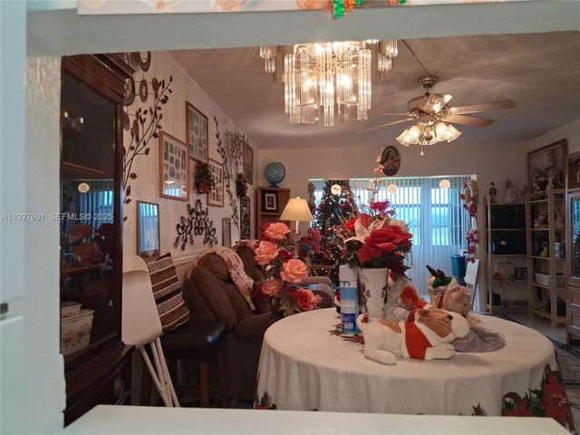 8841 NW Sunrise Lakes Blvd 112, Sunrise, FL 33322