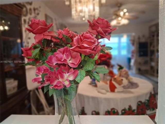 8841 NW Sunrise Lakes Blvd 112, Sunrise, FL 33322