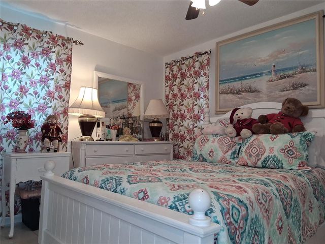 8841 NW Sunrise Lakes Blvd 112, Sunrise, FL 33322