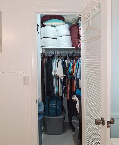 8841 NW Sunrise Lakes Blvd 112, Sunrise, FL 33322