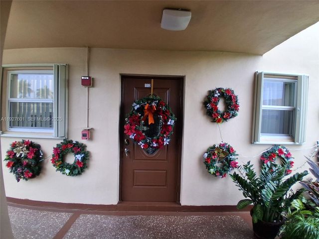 8841 NW Sunrise Lakes Blvd 112, Sunrise, FL 33322