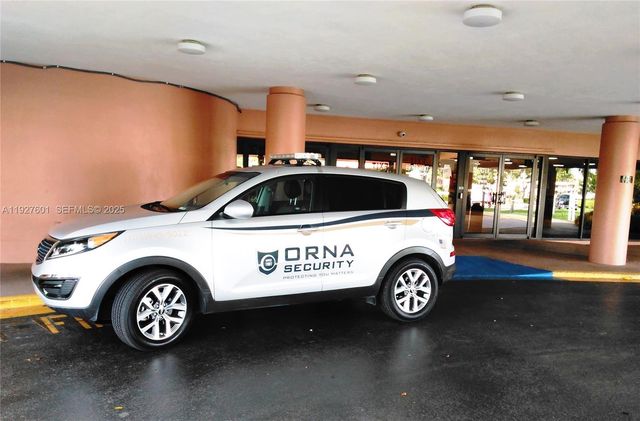 8841 NW Sunrise Lakes Blvd 112, Sunrise, FL 33322