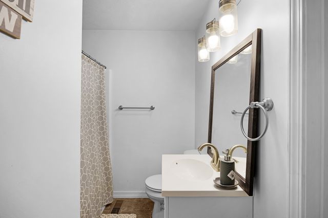 44 G and S Rock Ranch Rd, Camden, TN 38320