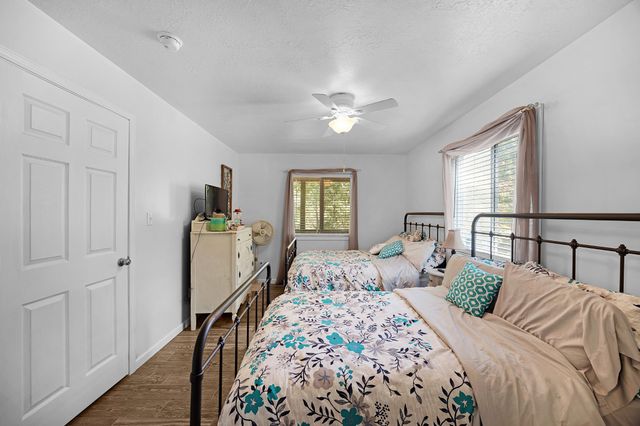 44 G and S Rock Ranch Rd, Camden, TN 38320