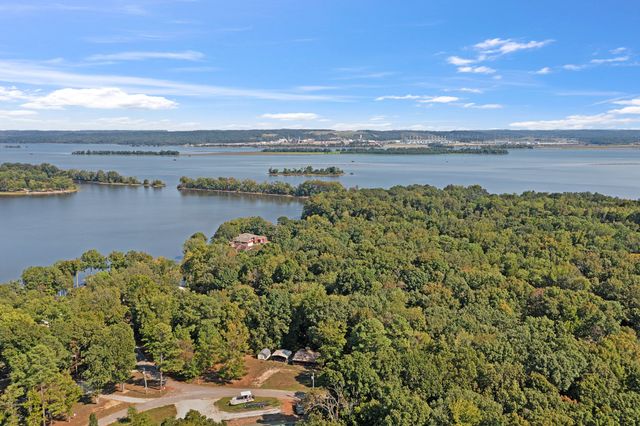 44 G and S Rock Ranch Rd, Camden, TN 38320