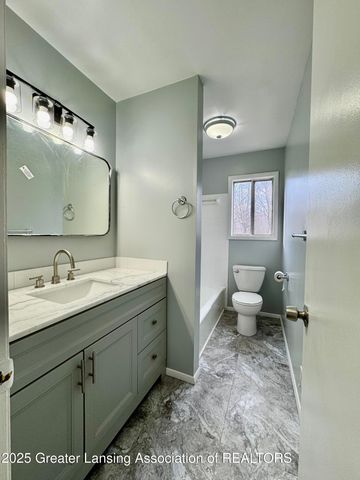 1729 Reo Road, Lansing, MI 48910