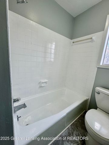 1729 Reo Road, Lansing, MI 48910