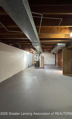 1729 Reo Road, Lansing, MI 48910