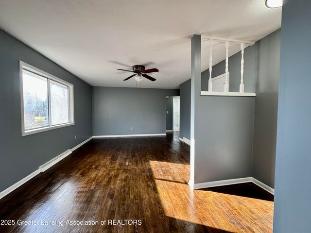 1729 Reo Road, Lansing, MI 48910