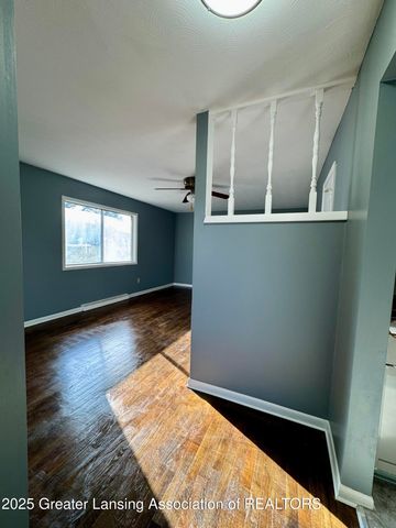 1729 Reo Road, Lansing, MI 48910