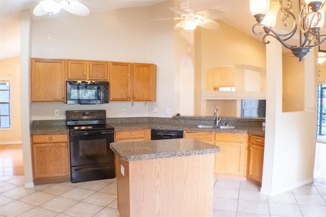 601 SHADY POINT WAY, Deland, FL 32724