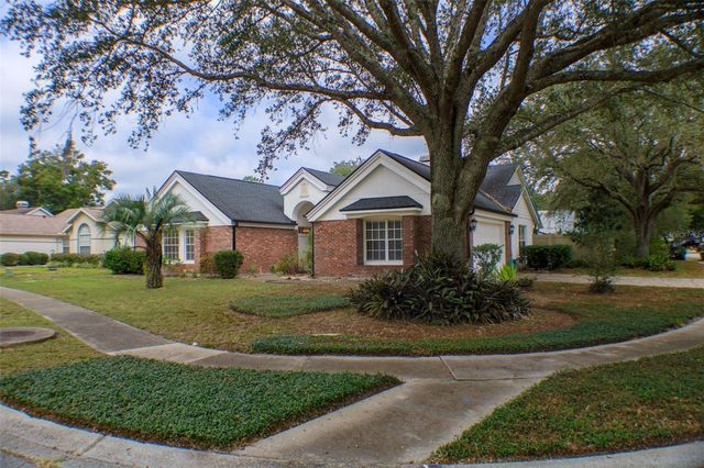 601 SHADY POINT WAY, Deland, FL 32724