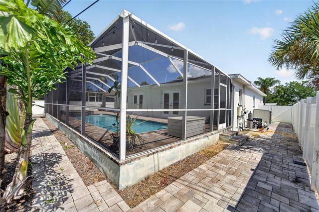 4810 DEL RIO WAY S, Gulfport, FL 33711