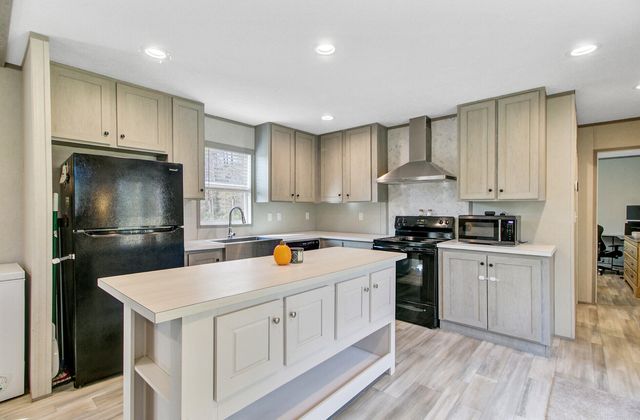 70 Orchid Court, Round O, SC 29474