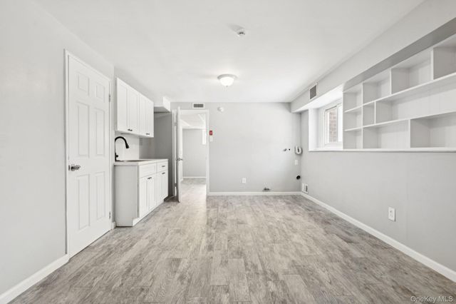 17 Laurie Road, Brentwood, NY 11717