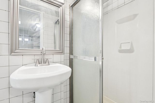 17 Laurie Road, Brentwood, NY 11717