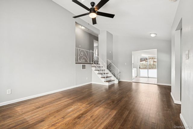 17 Laurie Road, Brentwood, NY 11717