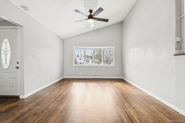 17 Laurie Road, Brentwood, NY 11717