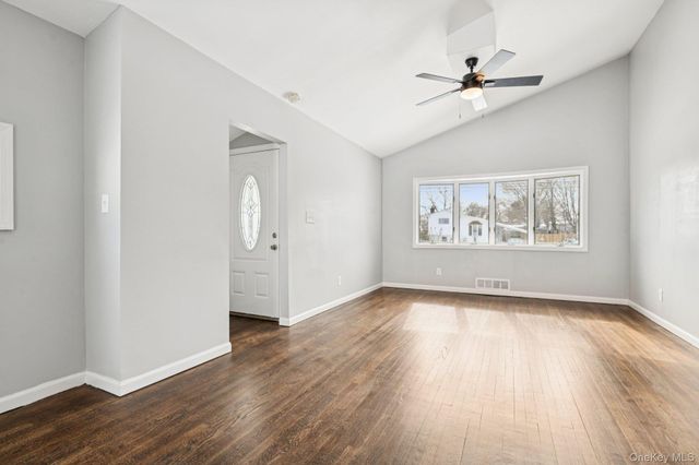 17 Laurie Road, Brentwood, NY 11717