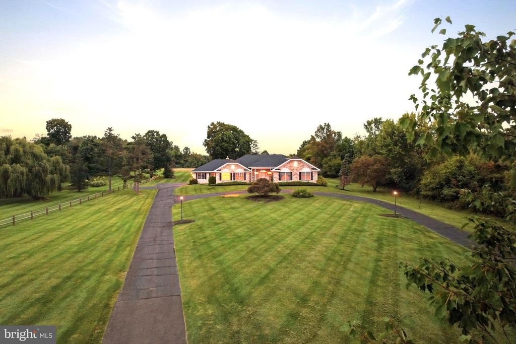 225 GROVE VALLEY CT, CHALFONT, PA 18914 — photo 3