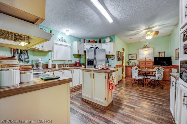 1517 N Flat Rock Drive, Van Buren, AR 72956