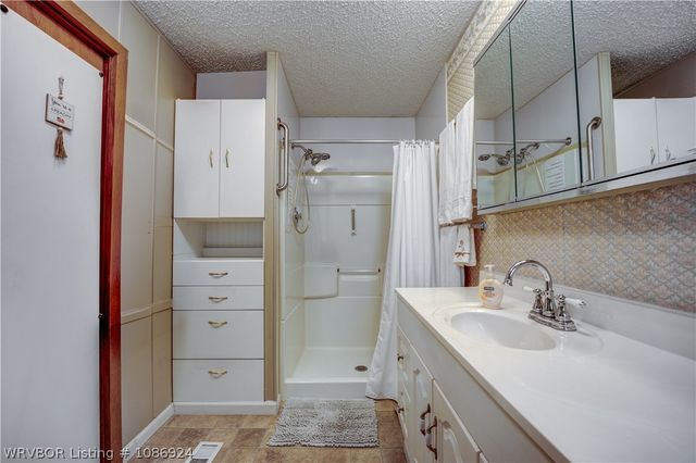 1517 N Flat Rock Drive, Van Buren, AR 72956