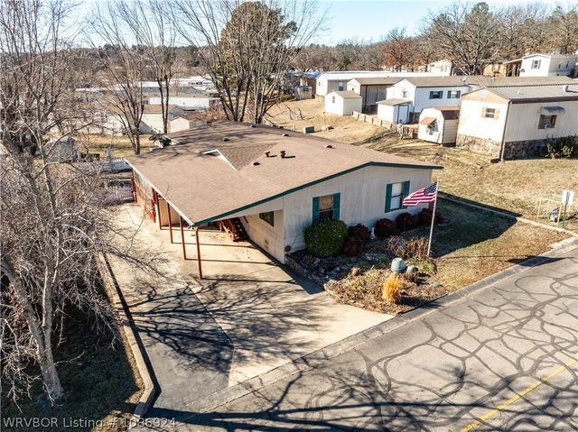 1517 N Flat Rock Drive, Van Buren, AR 72956