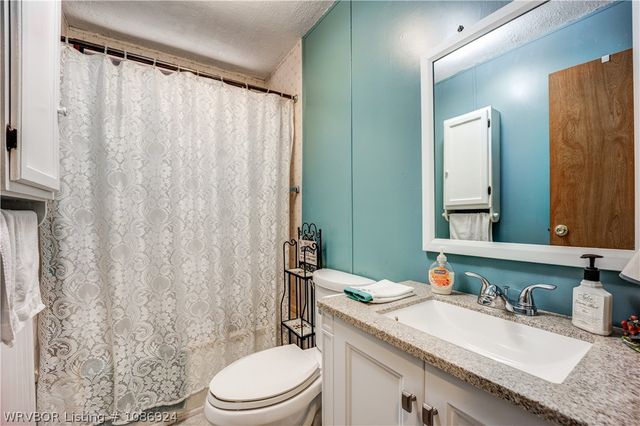 1517 N Flat Rock Drive, Van Buren, AR 72956