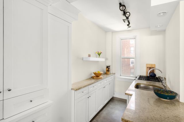 110 E 87th St Apt 6A, New York City, NY 10128