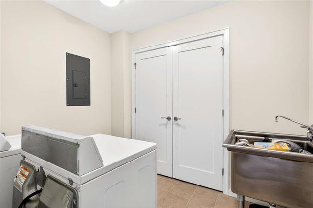 3325 Piedmont NE Road 2601, Atlanta, GA 30305