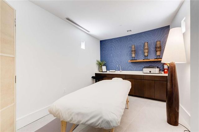 3325 Piedmont NE Road 2601, Atlanta, GA 30305