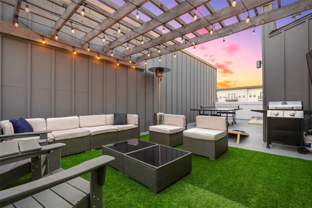 1771 Mccoy Street 202, Dallas, TX 75204