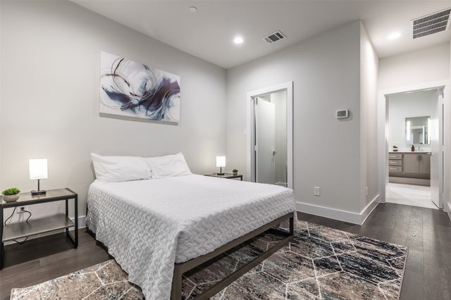 1771 Mccoy Street 202, Dallas, TX 75204