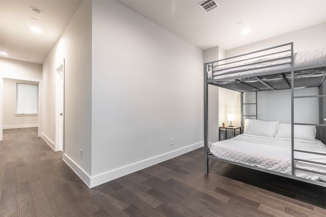 1771 Mccoy Street 202, Dallas, TX 75204
