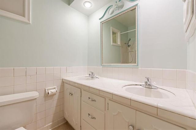 5317 Lucille Lane, Shawnee, KS 66203