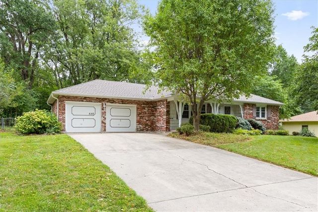 5317 Lucille Lane, Shawnee, KS 66203