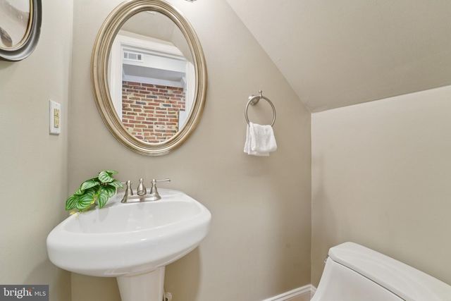 914 S POTOMAC ST, Baltimore, MD 21224