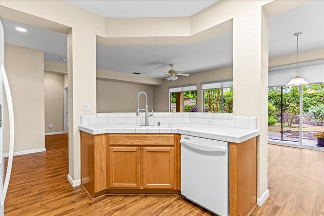 955 Dogwood Loop, Lincoln, CA 95648