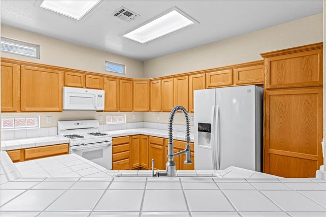 955 Dogwood Loop, Lincoln, CA 95648