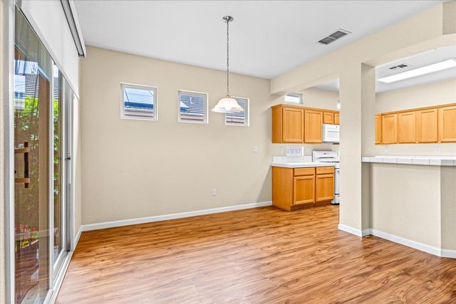 955 Dogwood Loop, Lincoln, CA 95648