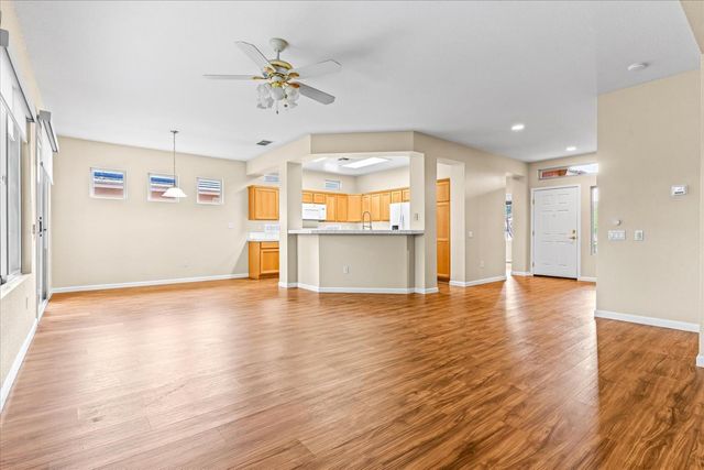 955 Dogwood Loop, Lincoln, CA 95648