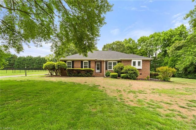 211 Hidden Creek Drive, Advance, NC 27006