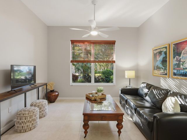 11481 Kanapali Lane, Boynton Beach, FL 33437