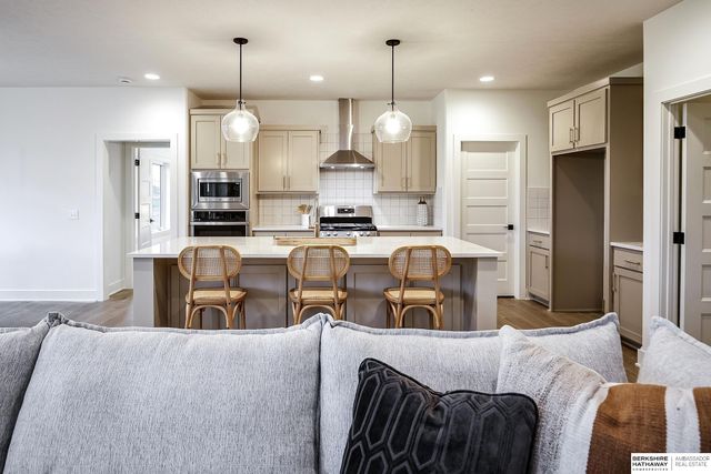 5917 N 209th Street, Elkhorn, NE 68022