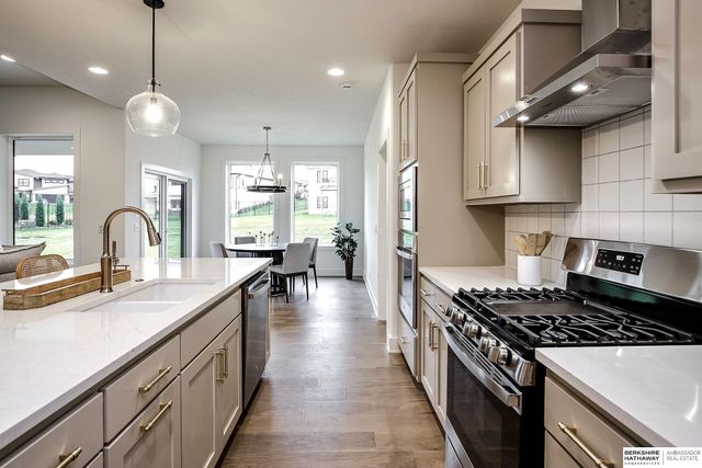 5917 N 209th Street, Elkhorn, NE 68022