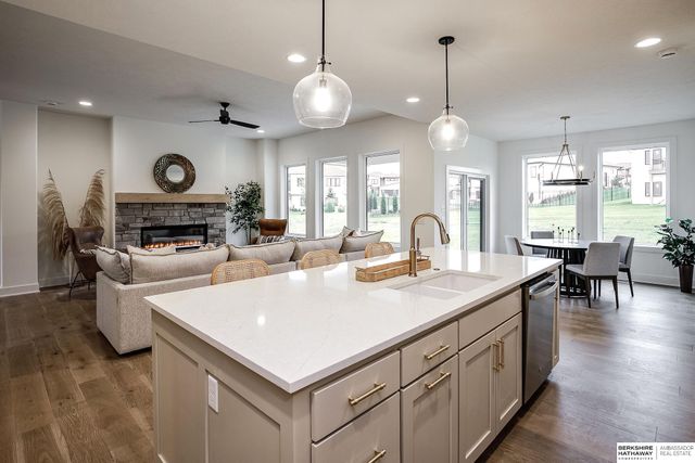 5917 N 209th Street, Elkhorn, NE 68022