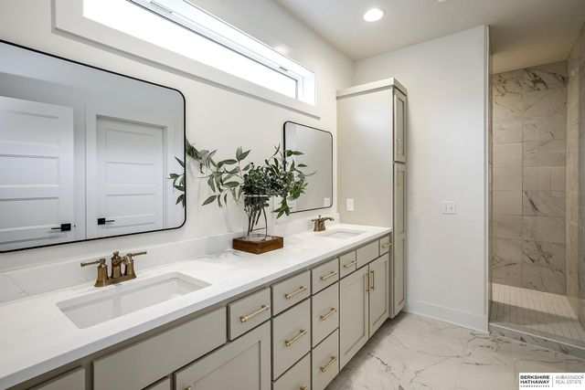 5917 N 209th Street, Elkhorn, NE 68022