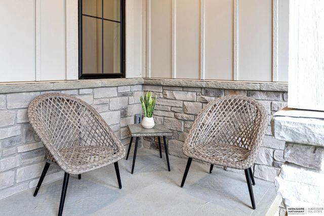 5917 N 209th Street, Elkhorn, NE 68022