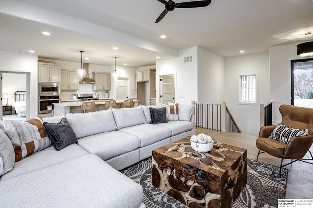 5917 N 209th Street, Elkhorn, NE 68022