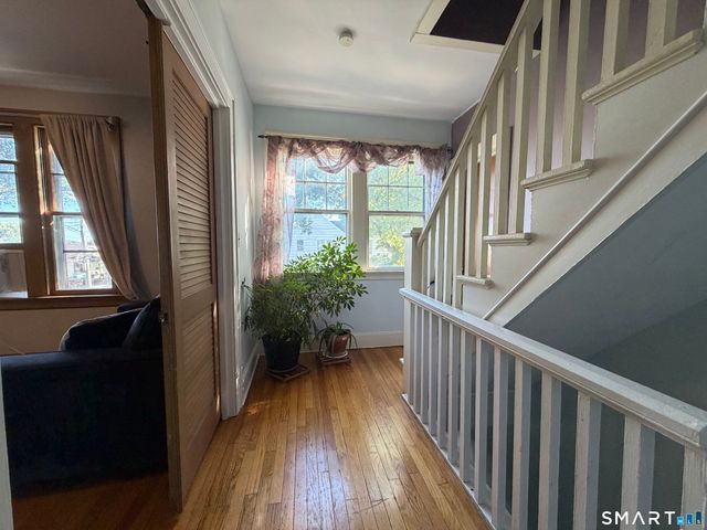 84 Ashland Place, New Haven, CT 06513